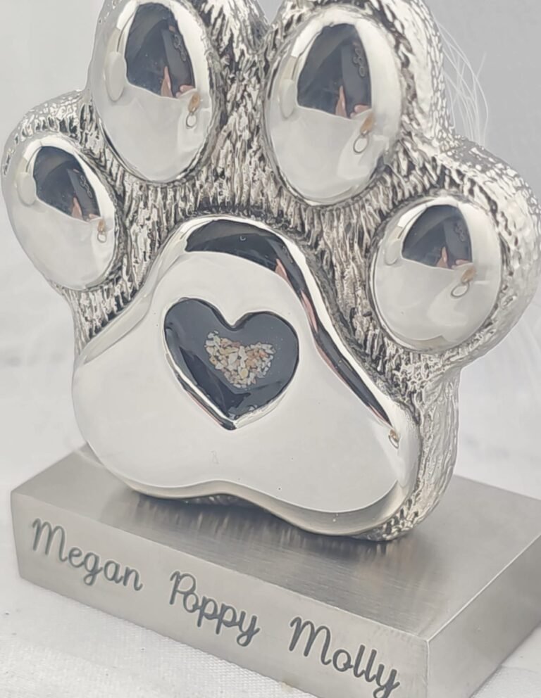 Furever pawprint Keepsake 768x992