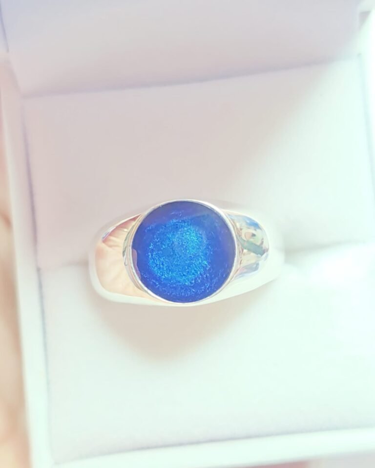 Mens Signet Ring 768x957